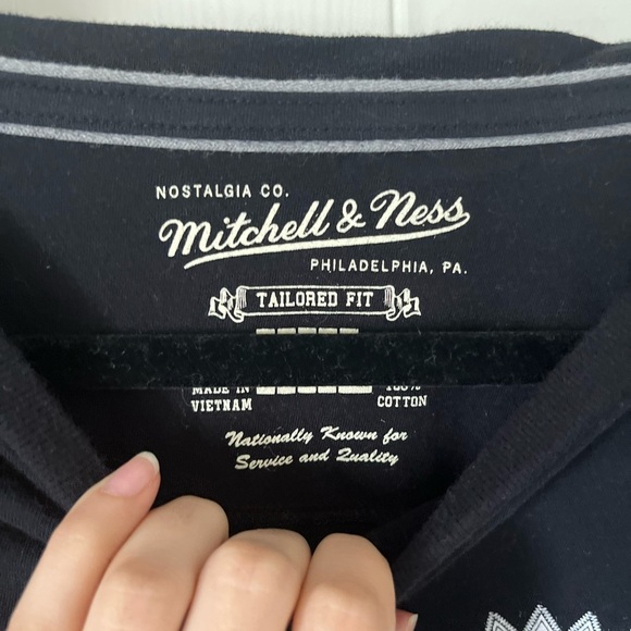 Mitchell and Ness Toronto Raptors Black Tee - Picture 3 of 6